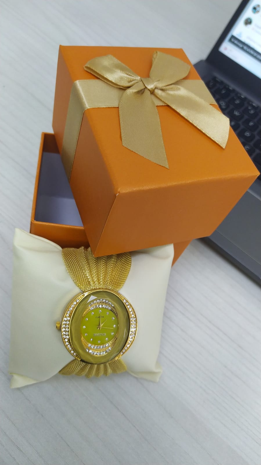 Miniatura 5 de Reloj Mariposa Dorado Mujer